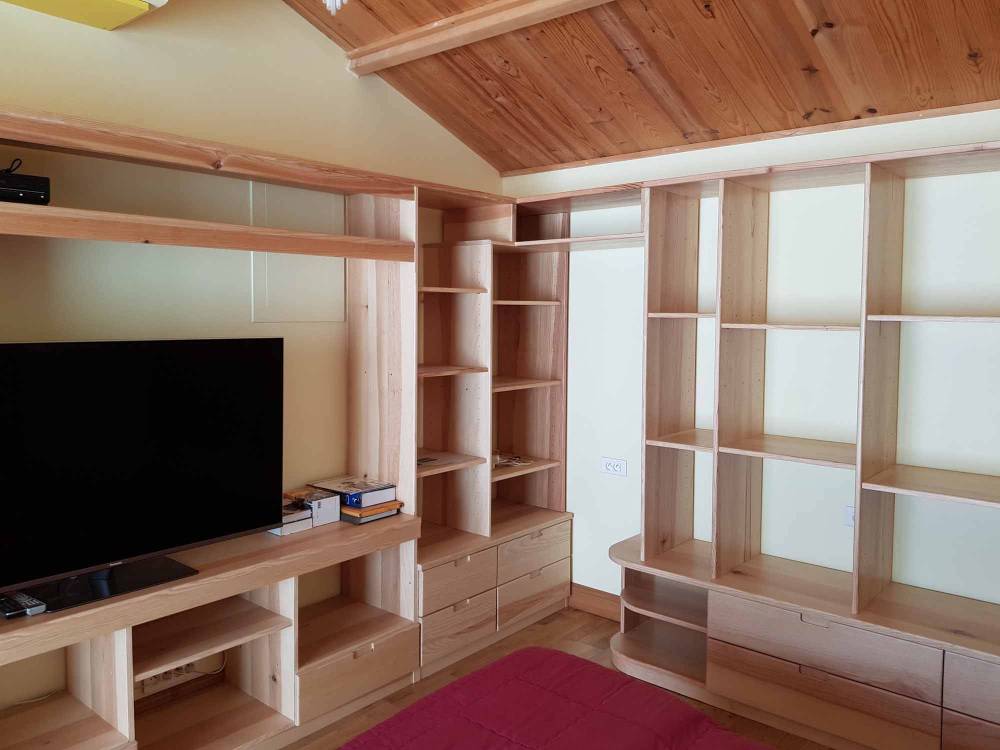 étagères en bois sur mesure
